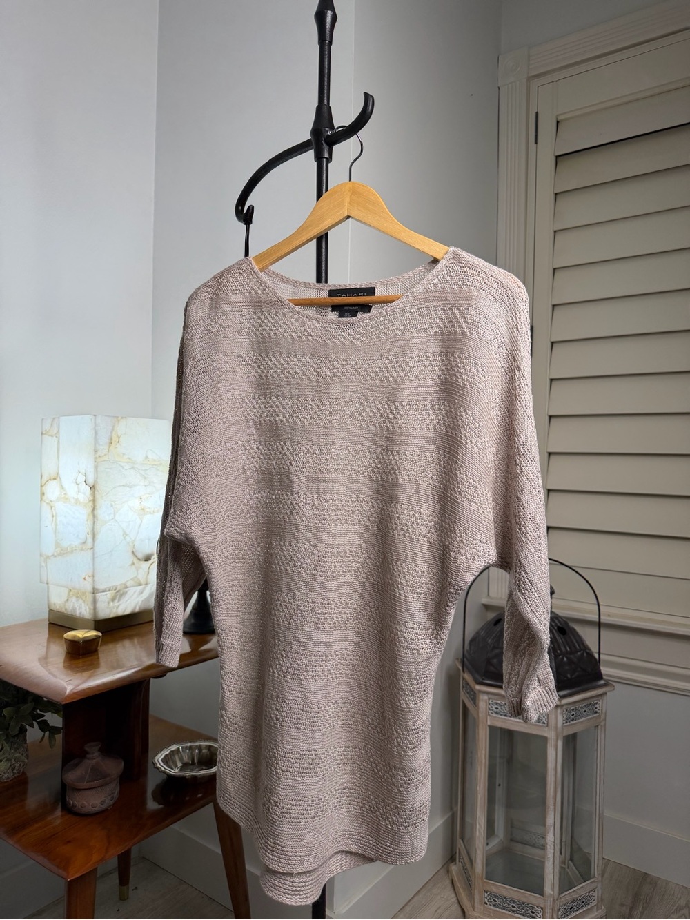 Tahari Women's Size S Gray 100% Linen Sweater Pullover 3/4 Sleeves